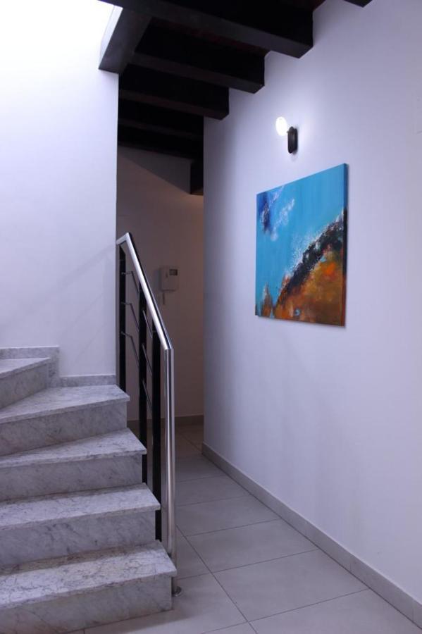 Plaza Negrito Apartments Valenza Esterno foto